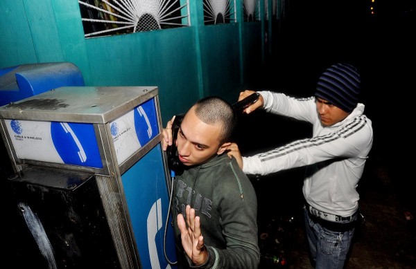 Dos de cada 10 panameños han sido víctimas de un robo a mano armada.