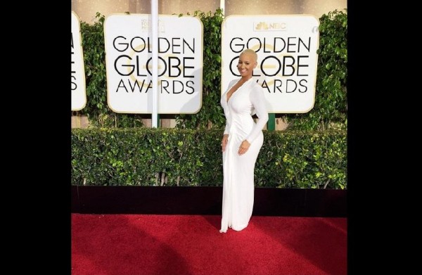 Amber Rose en la alfombra roja de los Globos de Oro.