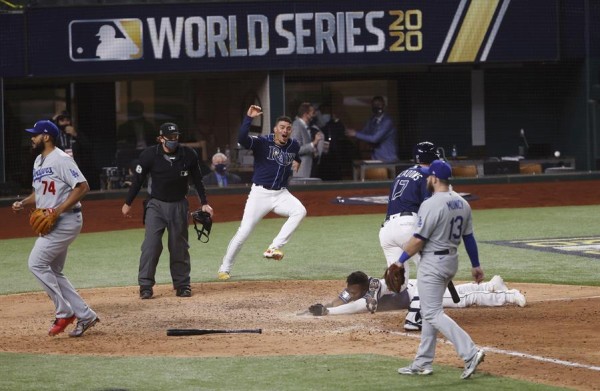 Los Rays protagonizan un final poco esperado y empatan la Serie Mundial