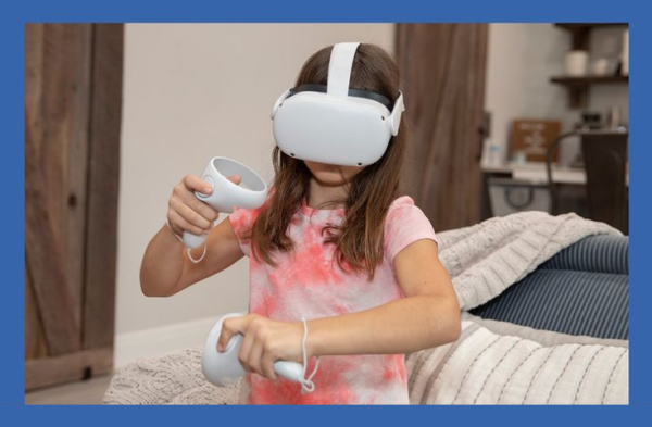 Desde sus casas, con una visión de las aulas en 360 grados, los estudiantes podrán contemplar objetos en tres dimensiones gracias a las gafas especiales (Oculus Quest).