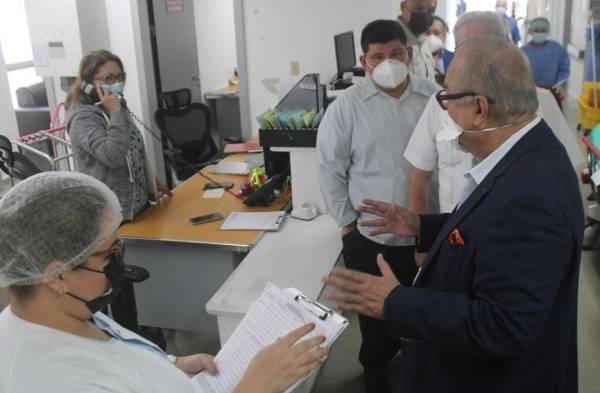 Recuerde sus documentos los debe ingresar por la página web.