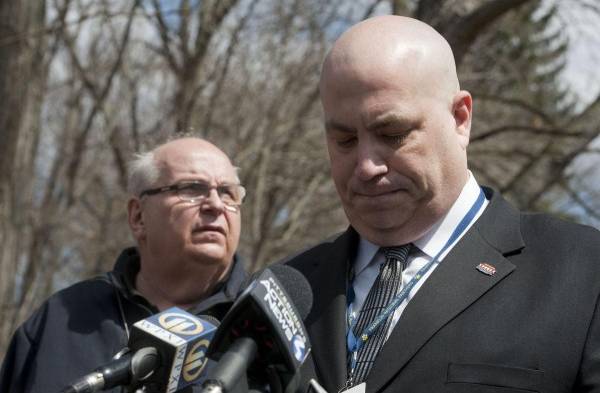 20 estudiantes apuñalados