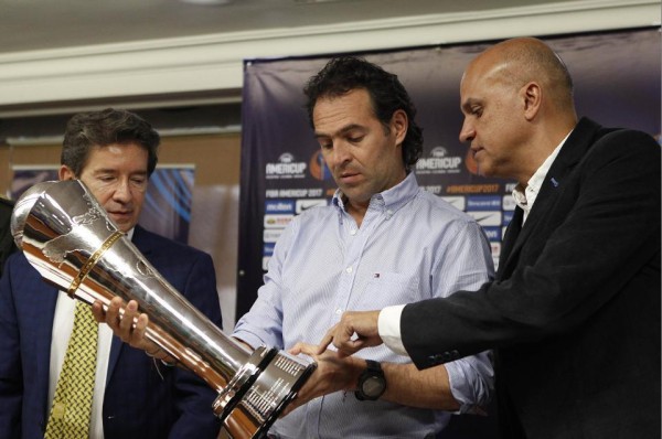 Trofeo de Copa América de baloncesto FIBA llega a Medellín