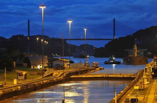 Sequía obliga al Canal de Panamá a imponer nuevas restricciones a los buques