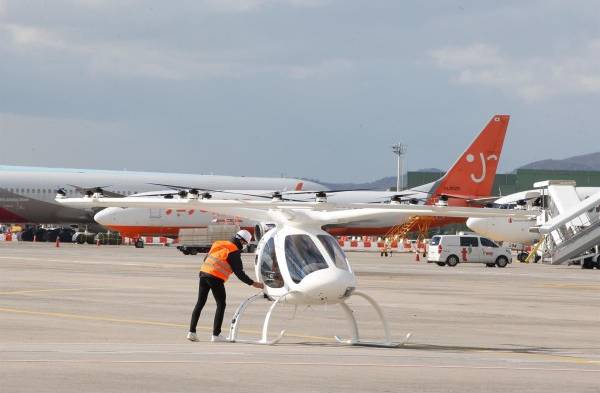 Corea del Sur hace la primera prueba de un aerotaxi con piloto