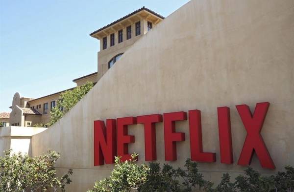 El anuncio se realizó primero durante el encuentro que mantuvieron en Washington uno de los consejeros delegados de Netflix.