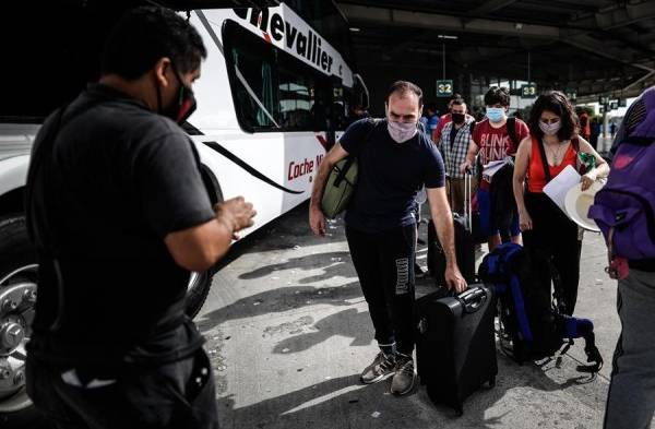 Argentina de vacaciones: distensión y fiestas mientras suben los contagios de covid-19