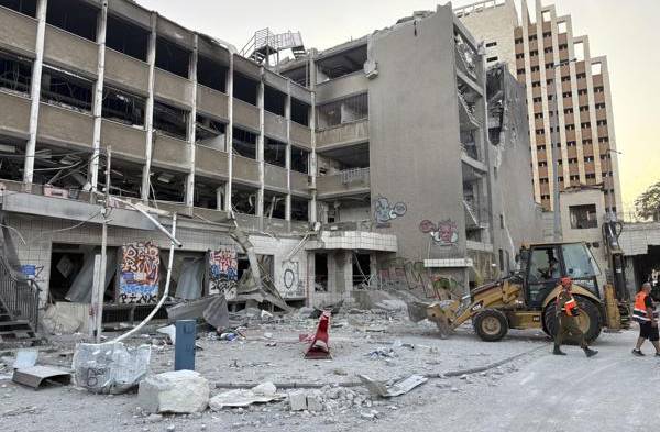 El Ministerio de Sanidad eleva la cifra de muertos a 400, aunque un grupo de derechos humanos con sede en Washington eleva la cifra de fallecidos a 850.