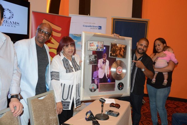 ‘Coco’ recibió el premio con mucha alegría.