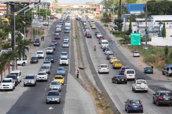 Empieza el éxodo hacia el interior del país, por fiestas patrias