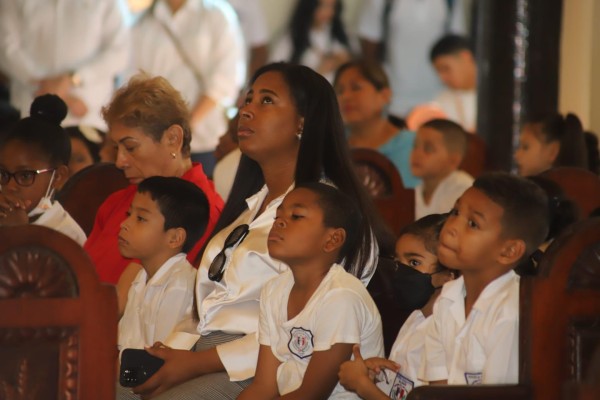 Calidonia celebra 108 años de fundación