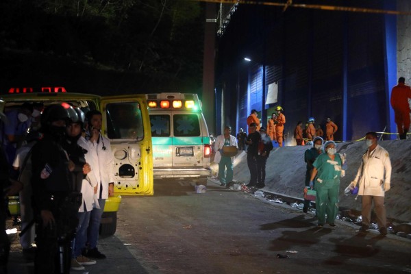 La Fiscalía de El Salvador acusa penalmente a 5 personas por la muerte de aficionados