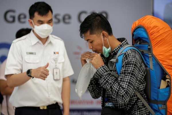 Indonesia usa narices electrónicas para detectar la covid-19 por el aliento