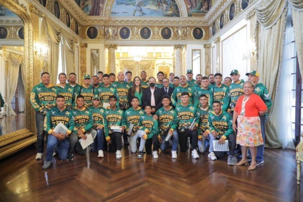 Presidente Cortizo recibió a los campeones del béisbol juvenil 2023