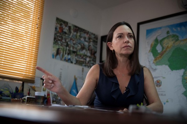 Venezuela confirma la inhabilitación de la precandidata opositora María Corina Machado
