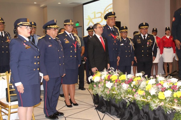 Bomberos celebran su 136 aniversario