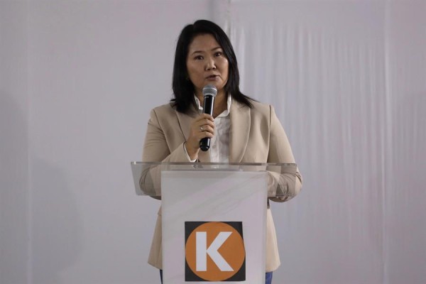 Keiko Fujimori descartó participar como candidata presidencial para evitar ser una excusa de los rojos.