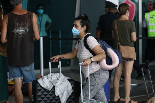 Vuelos internacionales seguirán suspendidos hasta el 22 de junio