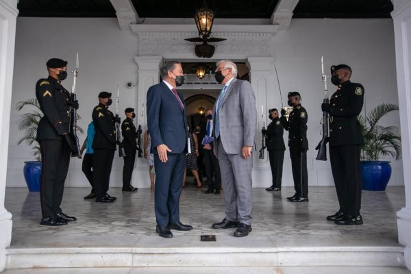 Cortizo Cohen recibió a alto representante de la Unión Europea 