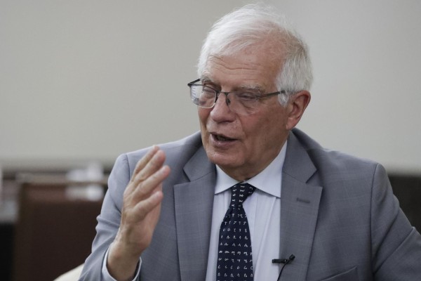 El alto representante de la Unión Europea para Asuntos Exteriores y Política de Seguridad, Josep Borrell, habla con Efe durante una entrevista hoy en Ciudad de Panamá (Panamá).
