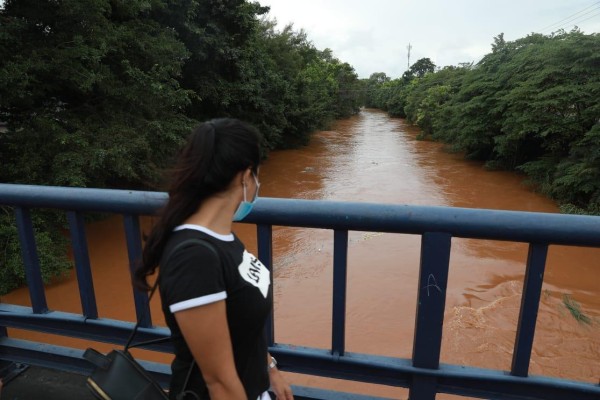 Alerta: Onda tropical número 47 se desplaza hoy sobre Panamá