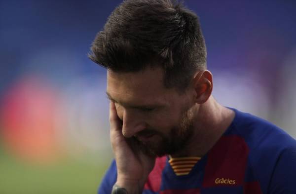 Messi le dice a Koeman que se ve más fuera que dentro del Barça