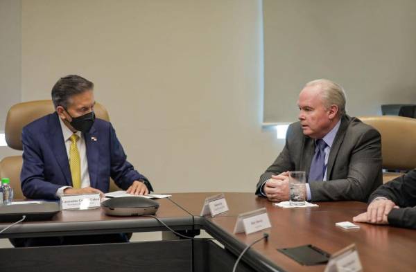 Panamá como potencial Hub de acuicultura, tema que abordó Cortizo con inversionistas de Open Blue