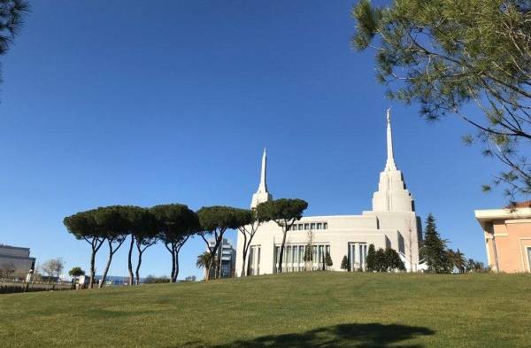 Los mormones abren en Roma su templo más grande de Europa