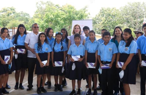 Donan laboratorio de robótica valorado en más de 12 mil dólares en Veraguas