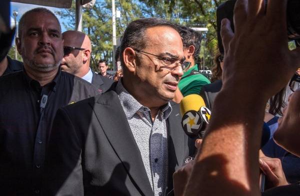 El cantante de salsa Gilberto Santa Rosa está contagiado de covid-19