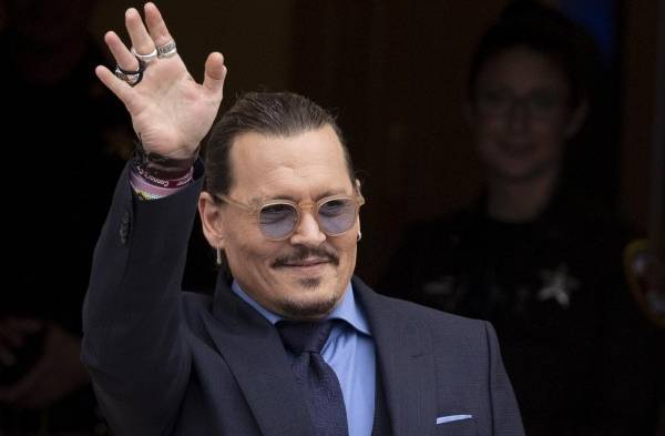 Johnny Depp se da de alta en TikTok y pide a sus fans seguir adelante