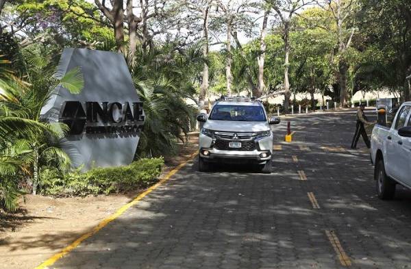 Fotografiá de archivo de la fachada del Instituto Centroamericano de Administración de Empresas (INCAE), en Managua (Nicaragua).