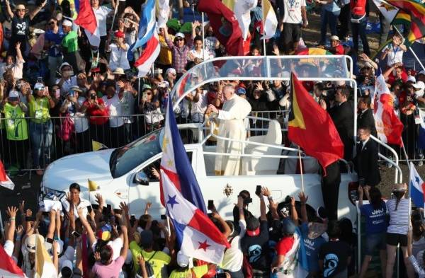 Fotos: El Papa en Metro Park