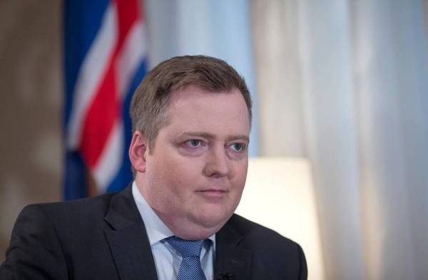 Primer ministro de Islandia renuncia por escándalo de Panama Papers 