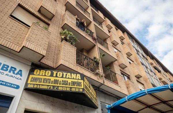 Hallan muerta en España a joven de origen ecuatoriano y detienen a su exnovio