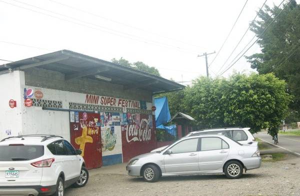 La comerciante fue agredida junto a su pareja de 58 años. El crimen fue en Bocas.