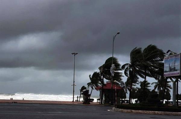 Más de 1,2 millones de hogares destruidos por crecidas en centro de Vietnam