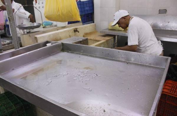 A las 11:00 a.m algunas bandejas ya estaban vacías.