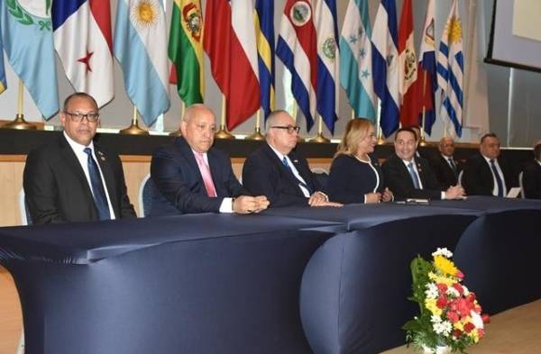 Lau Cortés cumple con la rendición de cuentas en su tercer año de gestión