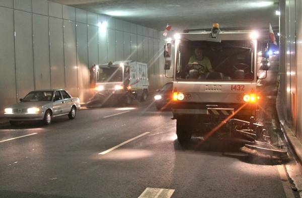 Barrido nocturno en las calles de Panamá