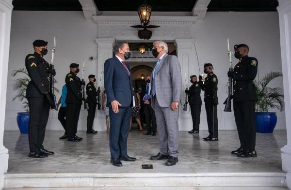 Cortizo Cohen recibió a alto representante de la Unión Europea 