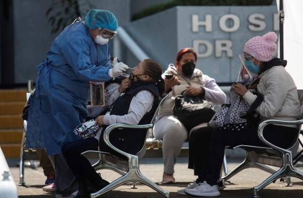 México suma 43.523 nuevos casos, tercera cifra más alta durante la pandemia