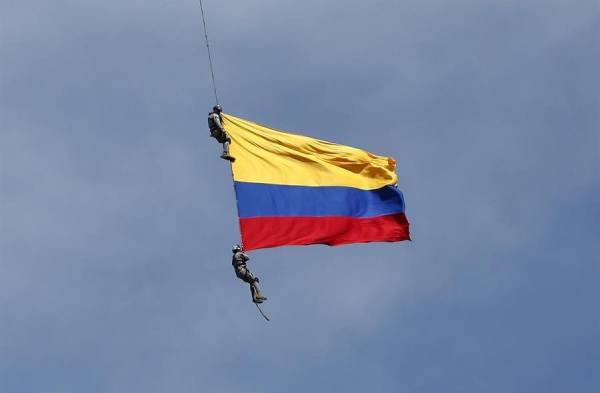 Mueren dos soldados colombianos al caer de un helicóptero