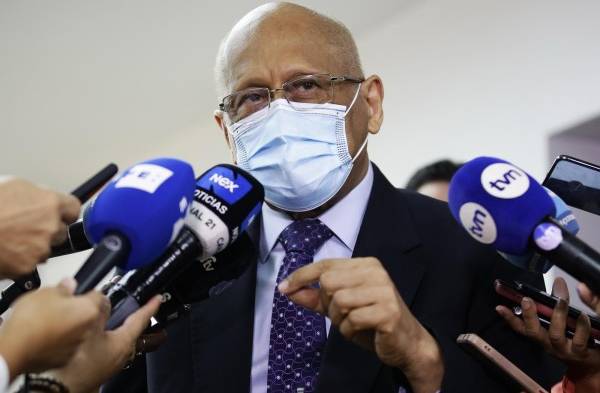 El ministro de Economía y Finanzas (MEF) de Panamá, Héctor Alexander, en una fotografía de archivo.