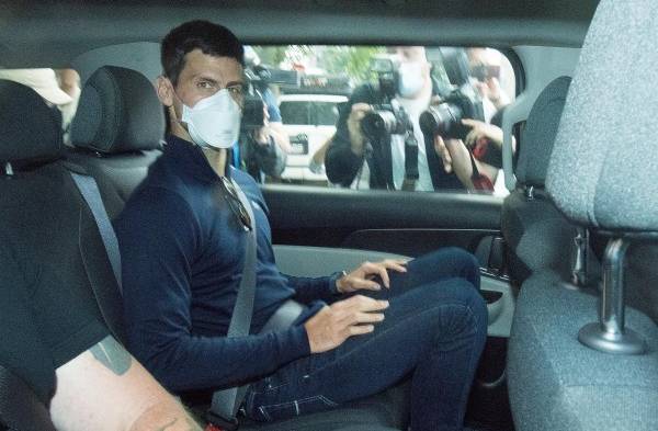 Novak Djokovic llega a Belgrado tras ser expulsado de Australia