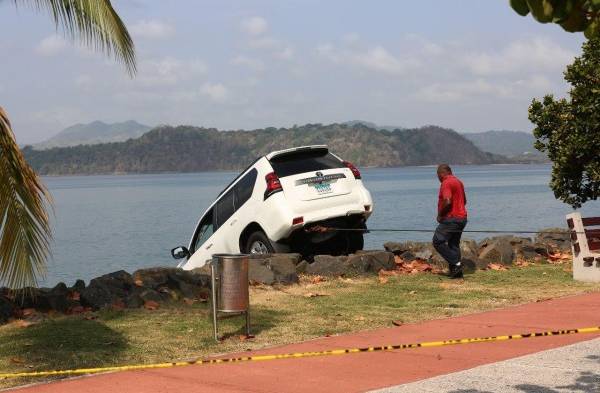 Mujer muere ahogada al caer al mar en la Calzada de Amador