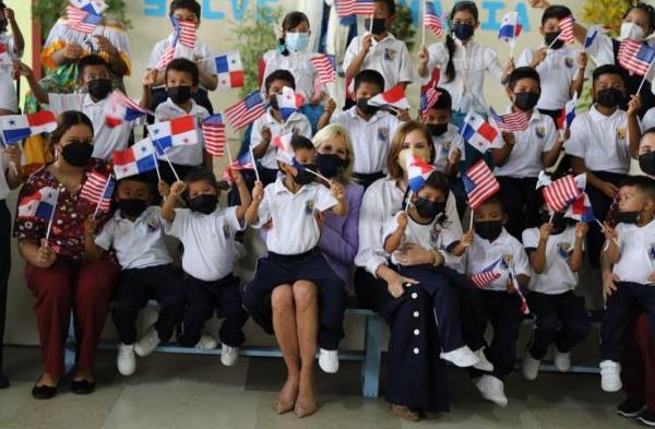 Jill Biden y su homóloga Yazmín Colón de Cortizo. Así fue su recorrido en Panamá 