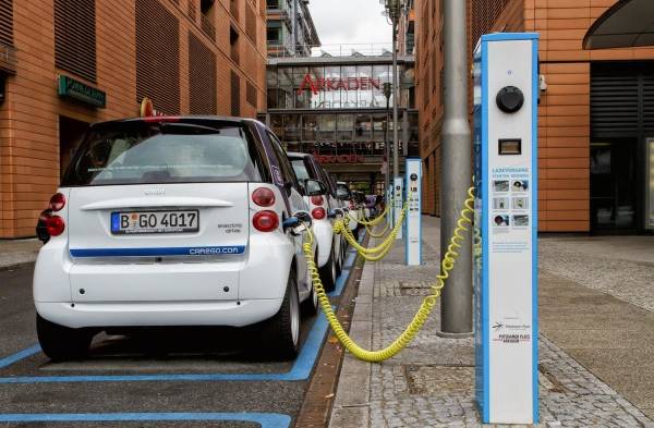 Carga de autos eléctricos, más fácil y puntera en Latinoamérica tras alianza