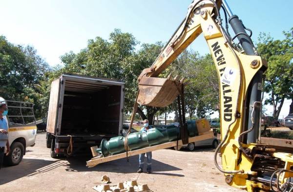 Autoridades de Herrera hacen entrega de turbina para la potabilizadora de Chitré 