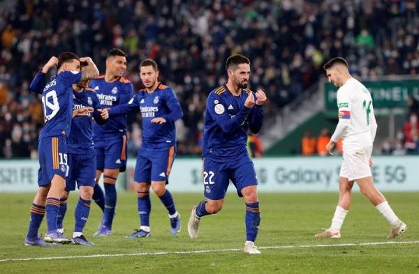 Isco Alarcón celebra su gol.